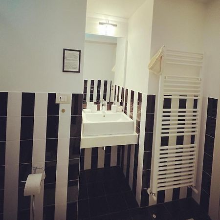 211 Underground Hotel Viareggio Kültér fotó