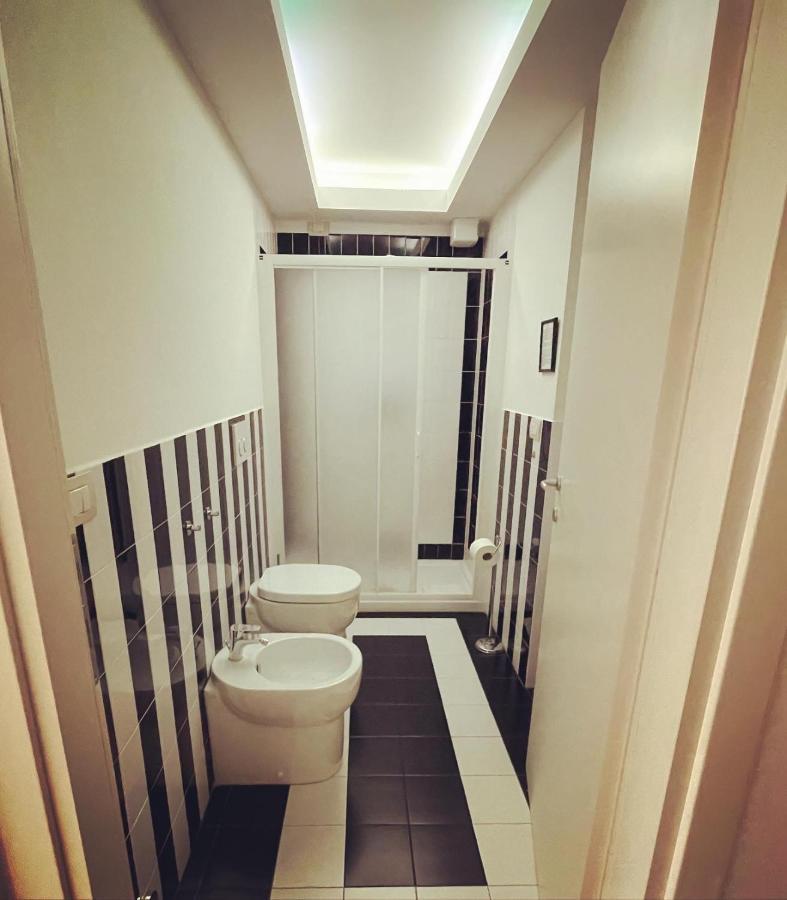 211 Underground Hotel Viareggio Kültér fotó